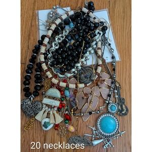 Bulk Lot 20 Necklaces Mixed Styles Statement Beaded Boho Pendants Jewelry